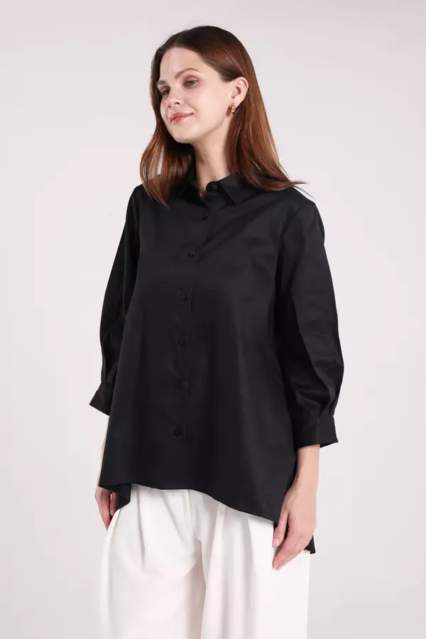 Minimal x Devina Putri - Xaviera - Kemeja A Line - Black Colour Black