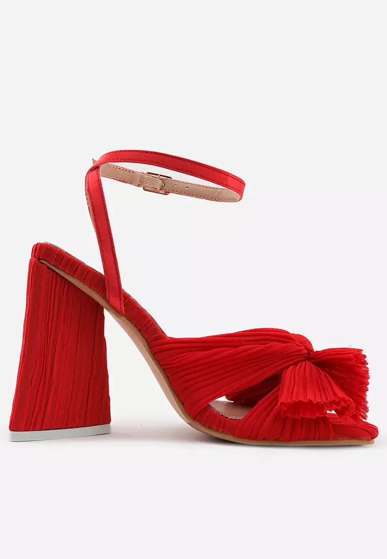 Red strappy high heels outlet