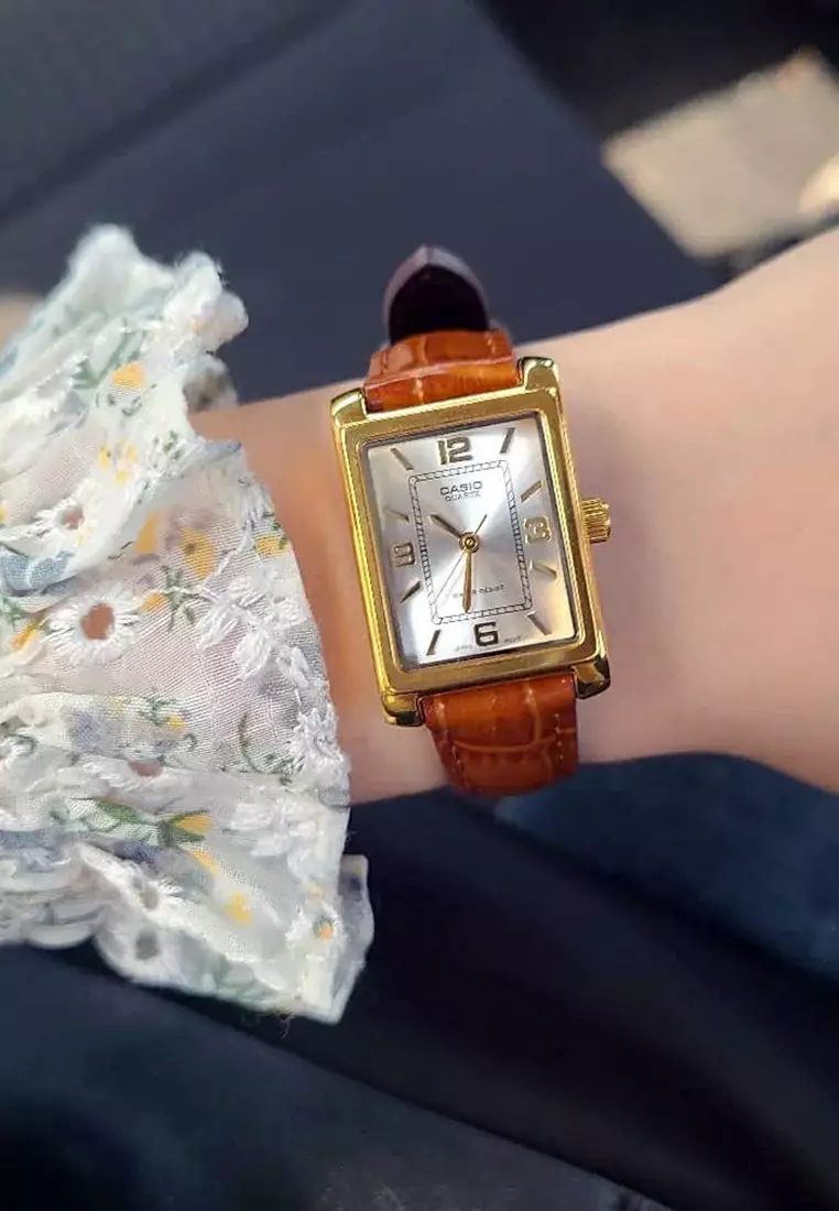 Women Analog Watch LTP-1234GLL-7A Brown Genuine Leather Strap