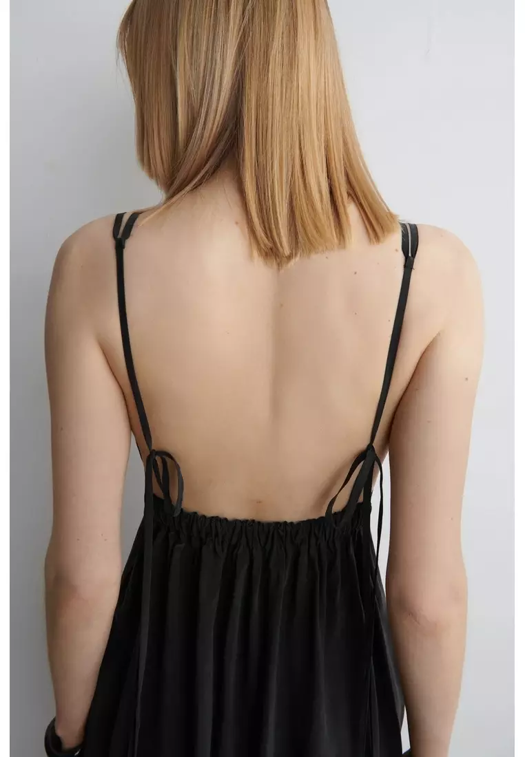 GATHERED V-NECK MAXI DRESS