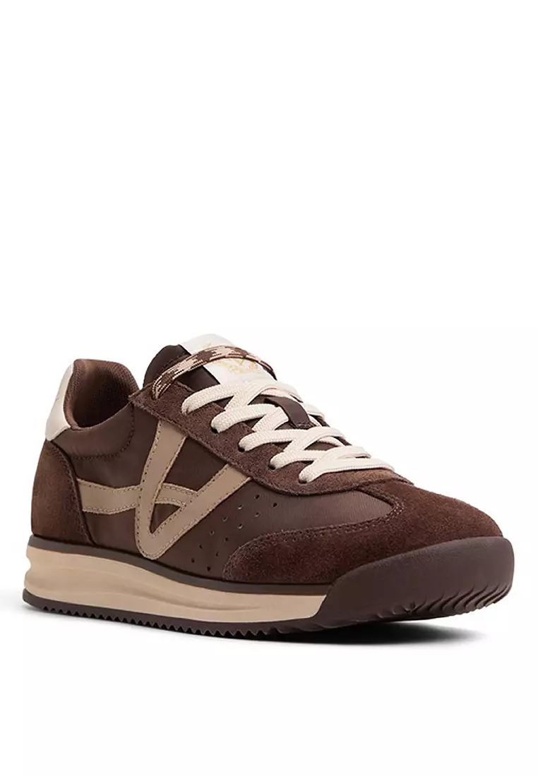 Stepcount Sneakers
