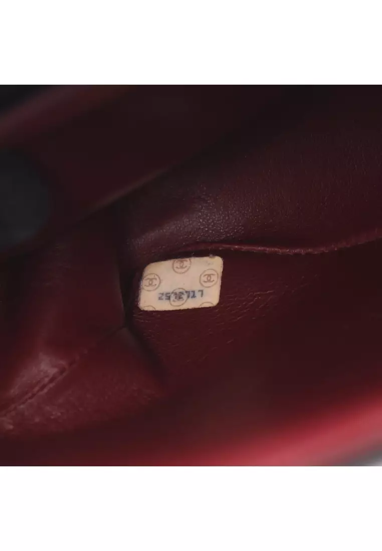 Pre-Loved Chanel V-stitch Chevron chain shoulder bag W chain shoulder bag lambskin black gold hardware