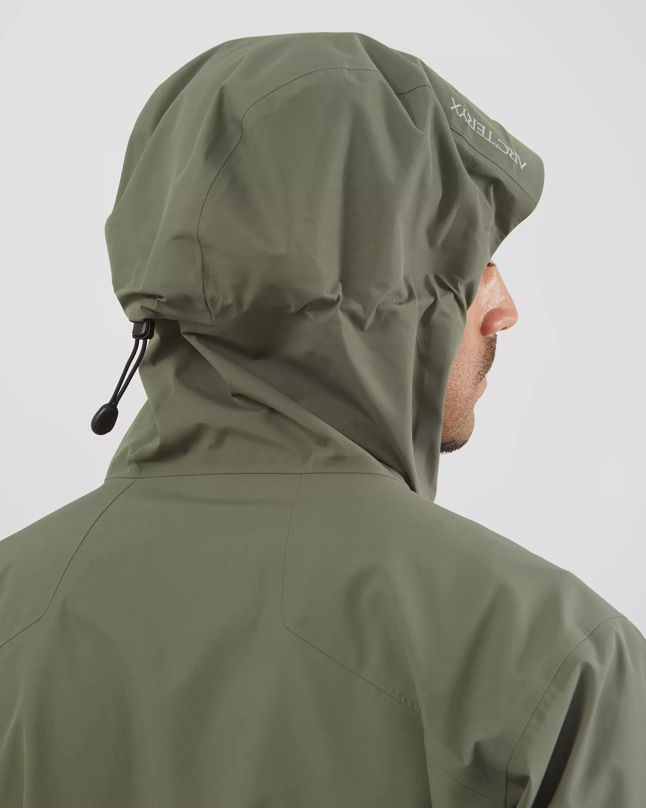 ARC'TERYX LEMBONGAN Hardshell Jacket – Jaket Pria Tahan Air & Tahan Angin