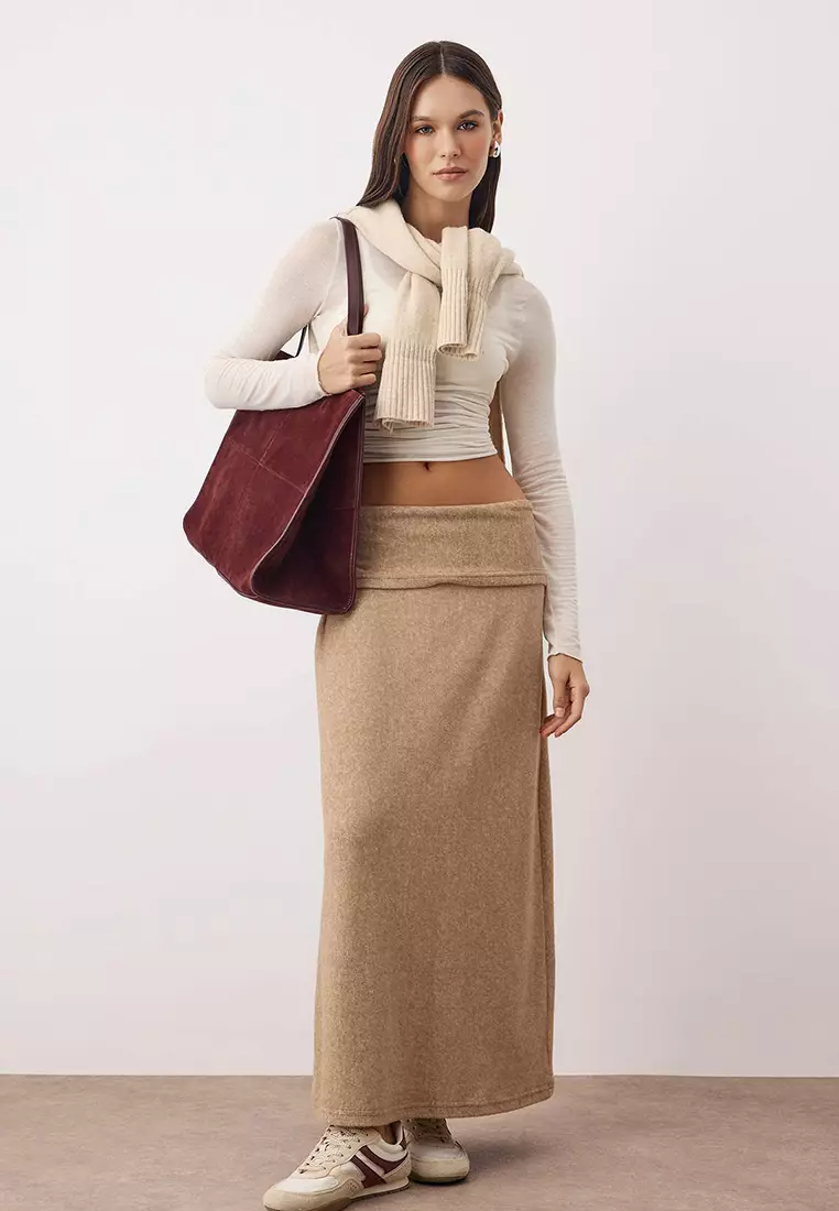 Beige A-Line/Flare Cut Waist Folded Knitted Skirt