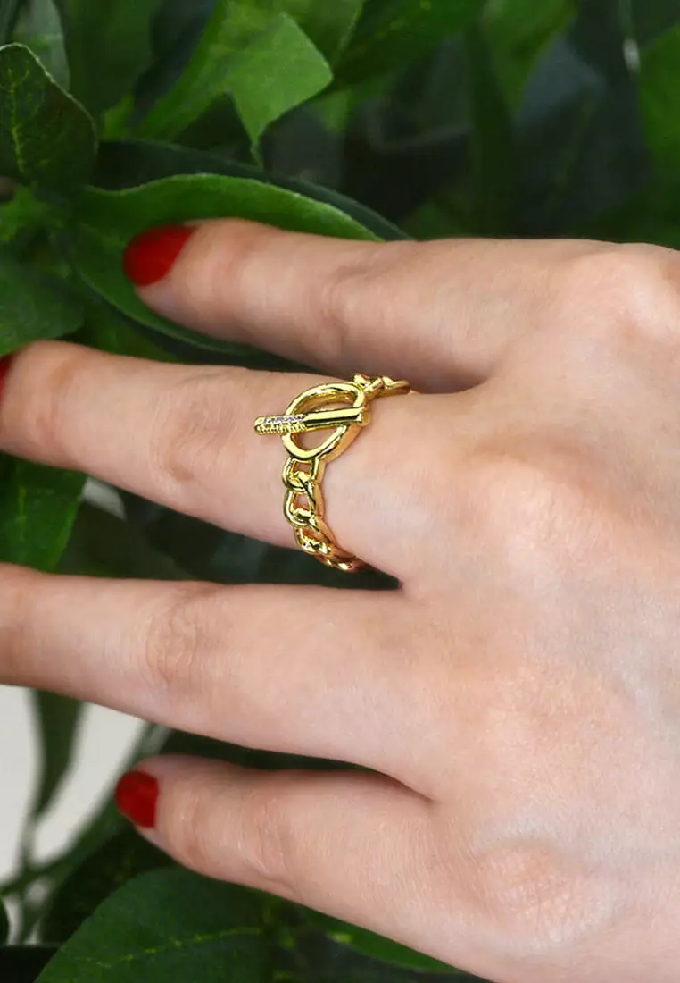 Toggle Clasp Fashion Ring