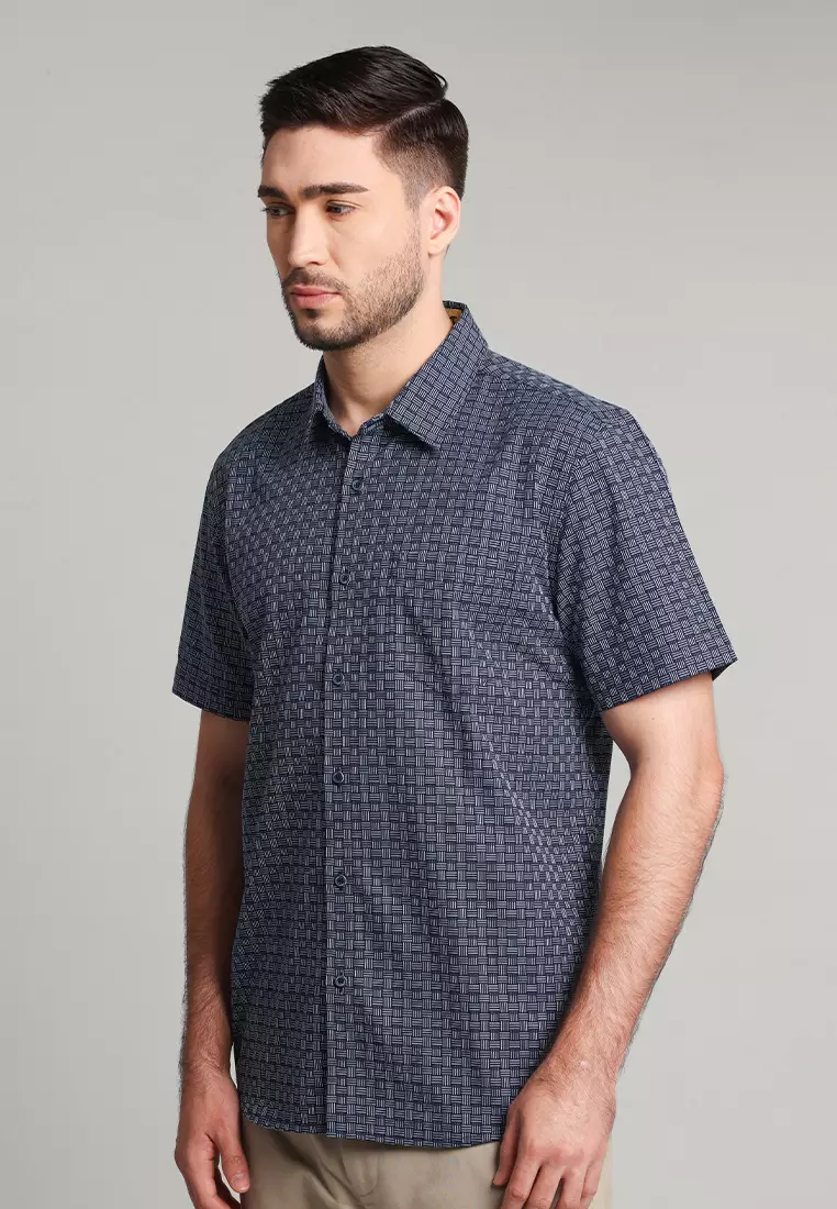 MOC - Kemeja Motif Lengan Pendek Pria Cricket - Navy