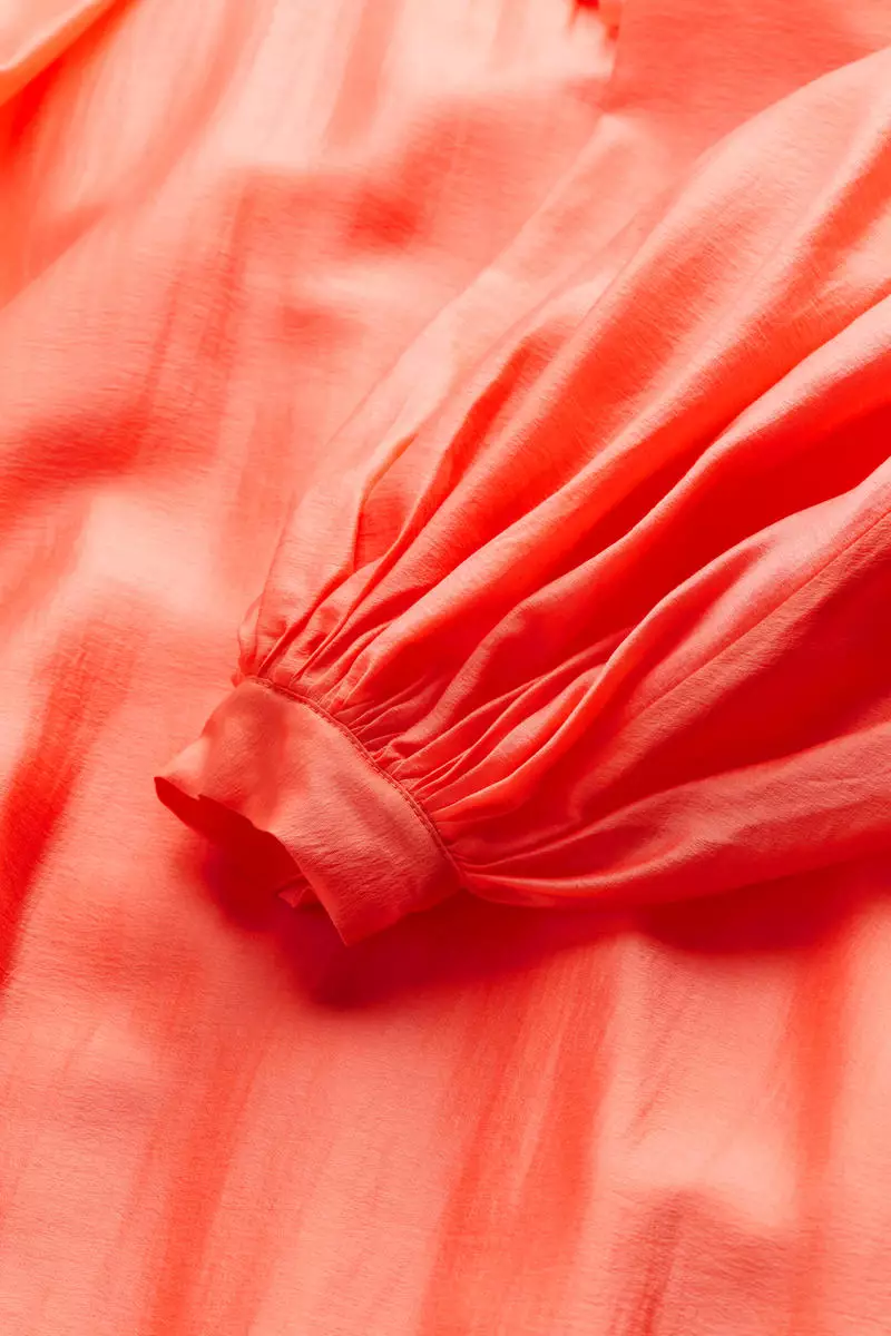 Voluminous maxi dress