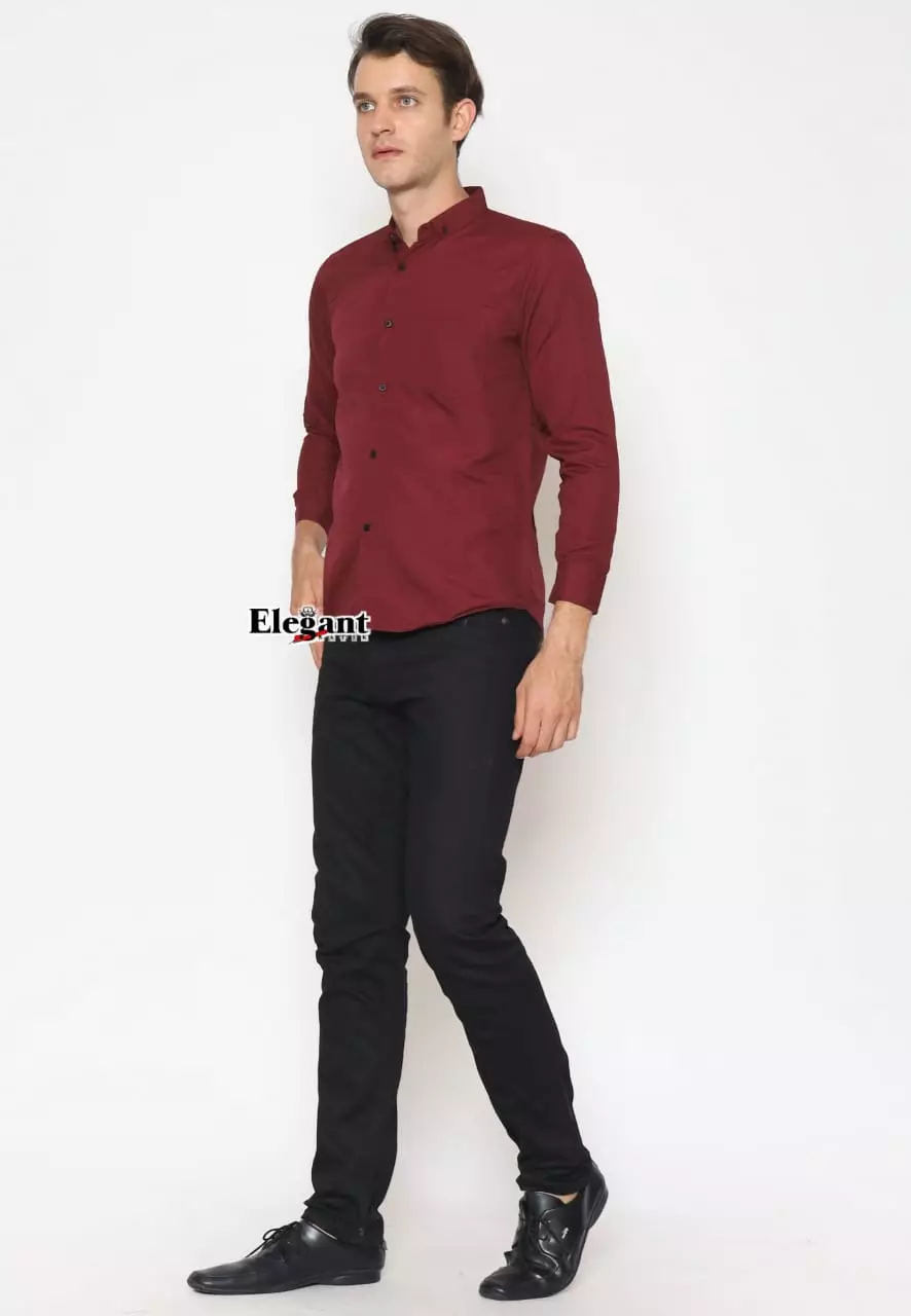 Kemeja Polos Maron Premium Slimfit Elegant
