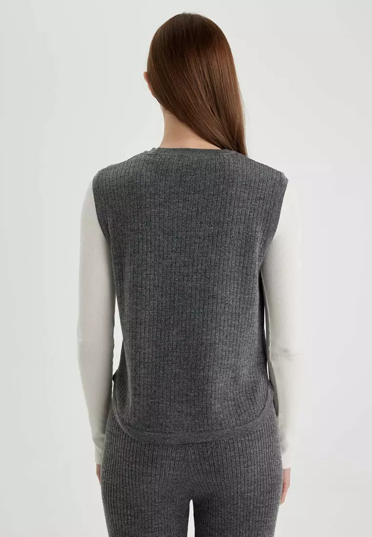 Sweater Vest
