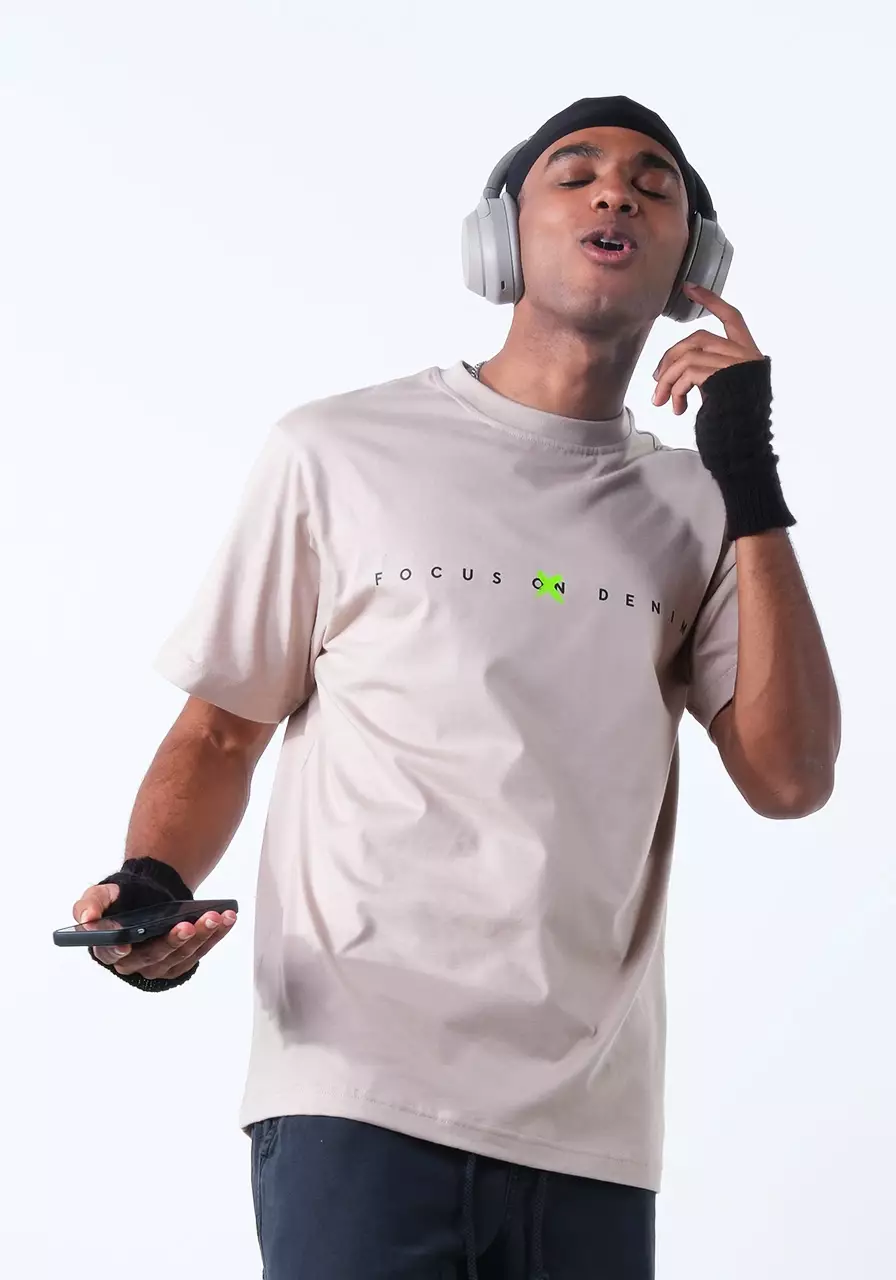 Kaos Pria Regular Opium Khaki