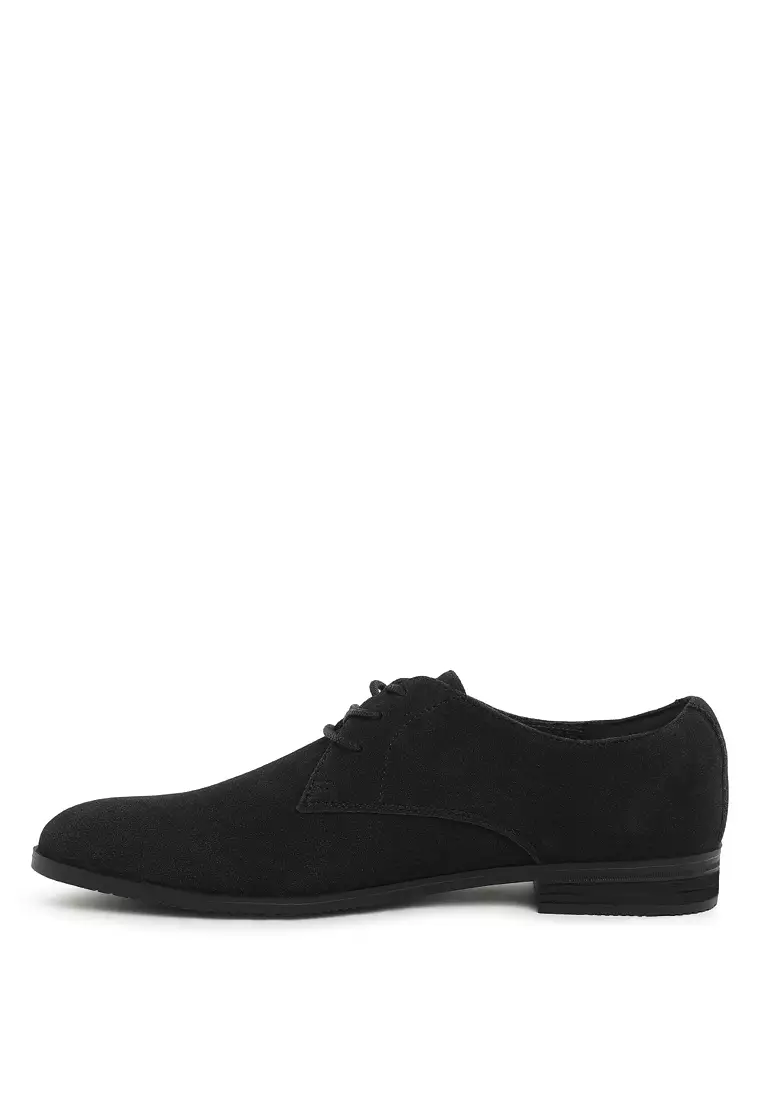 Classic Derby Shoes in Black