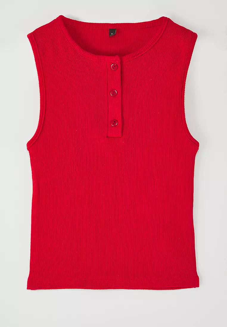 Red Buttoned Pool Collar Sleveless Ribbed Flexible Crop Knit Undershirt
