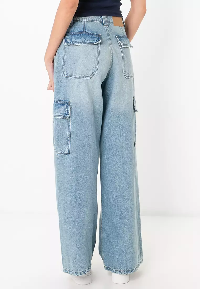 Relaxed Cargo Jeans