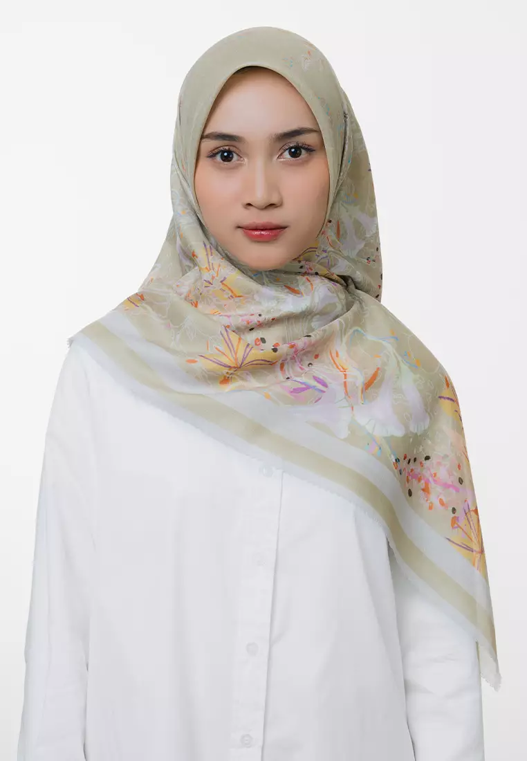 Jenna and Kaia - Phalessa Scarf Sage - Hijab Motif Kerudung Segiempat