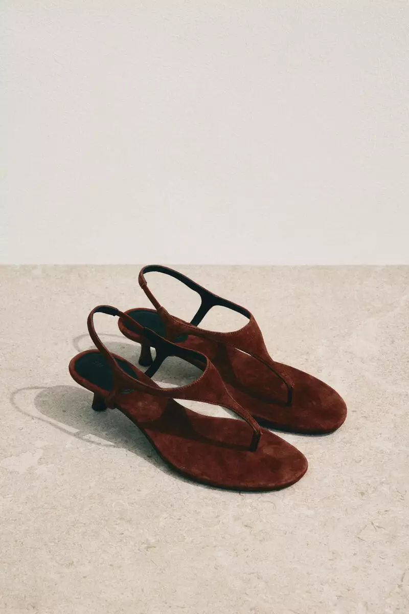 Heeled leather sandals