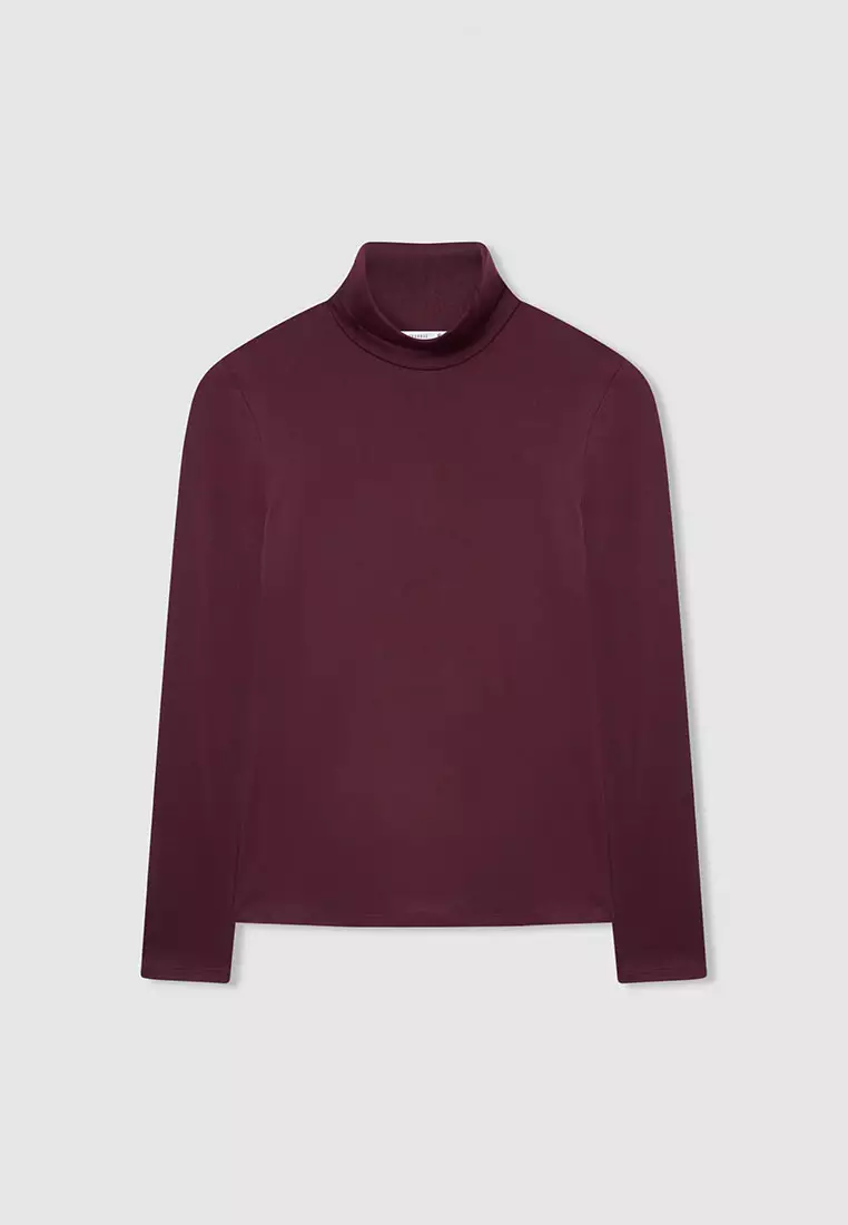 Woman Long-Sleeved T-Shirt