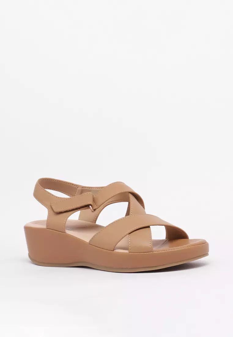Buccheri Karissa Sandals Wanita Tan