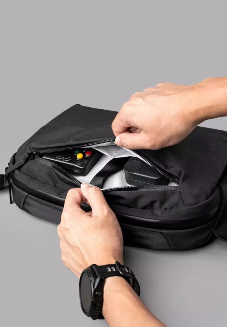 Buy Alpaka ALPAKA Go Sling Mini V2 (Maglockz Strap Buckle) Axoflux