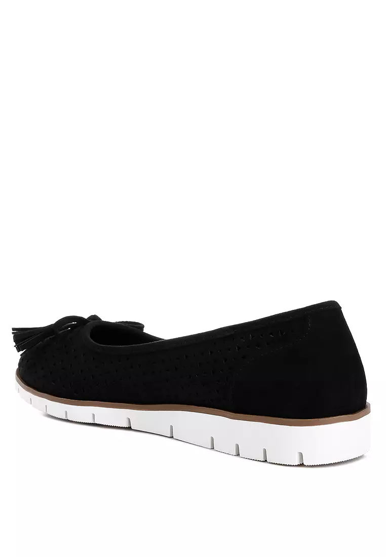 Balerina Kulit Berlubang Hitam