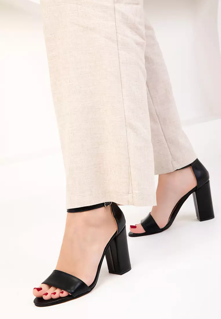 Women's Black Classic Heeled Shoes 14532