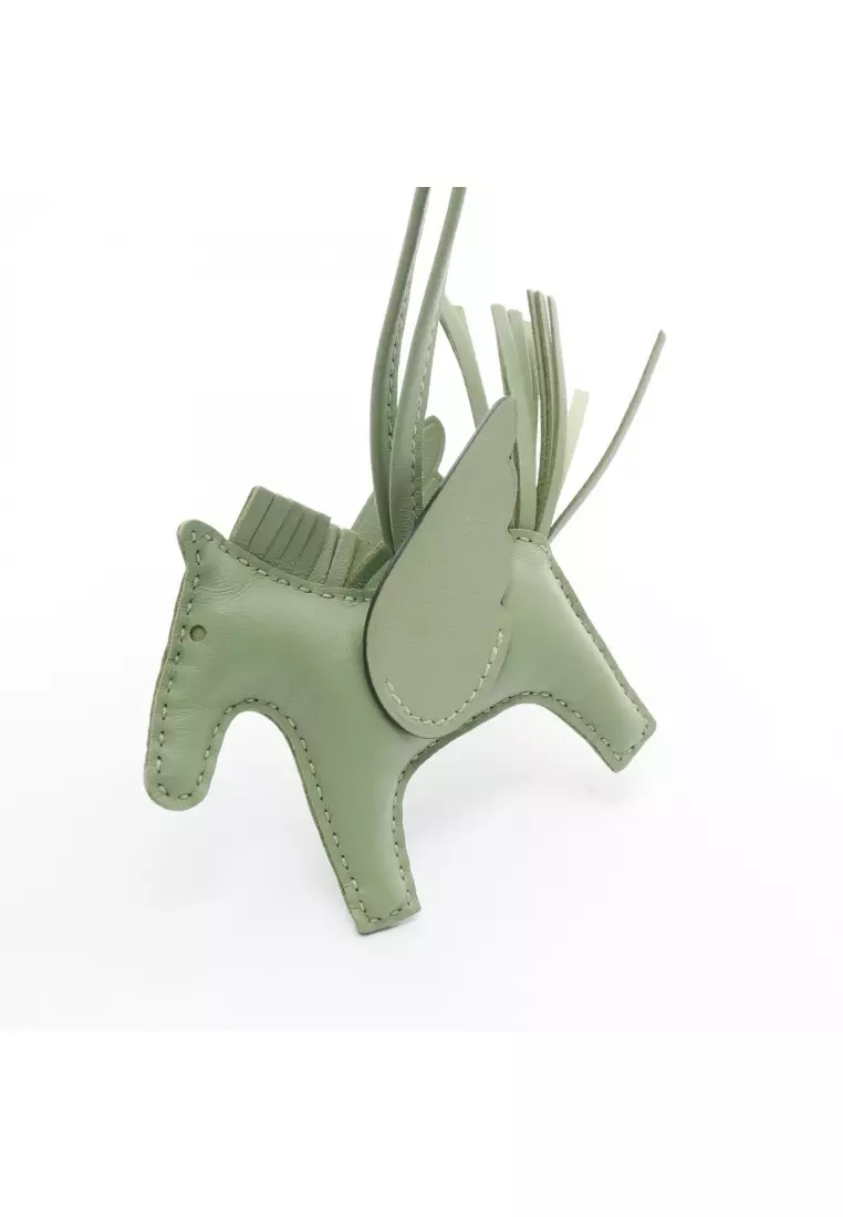 Pre-Loved Hermès Rodeo Pegasus PM vert moyan bag charm Aagneau Veau Swift Light green B stamp