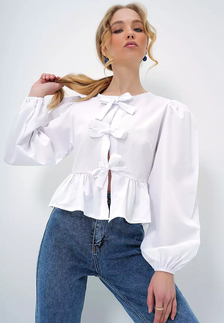 Women's White Crew Neck Bow Tie Princess Sleeve Poplin Blouse