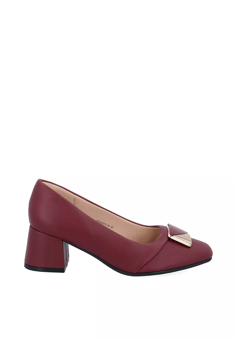 Discount on Carlo Rino  shoes - SKU: Maroon Florence Block Heel Pumps