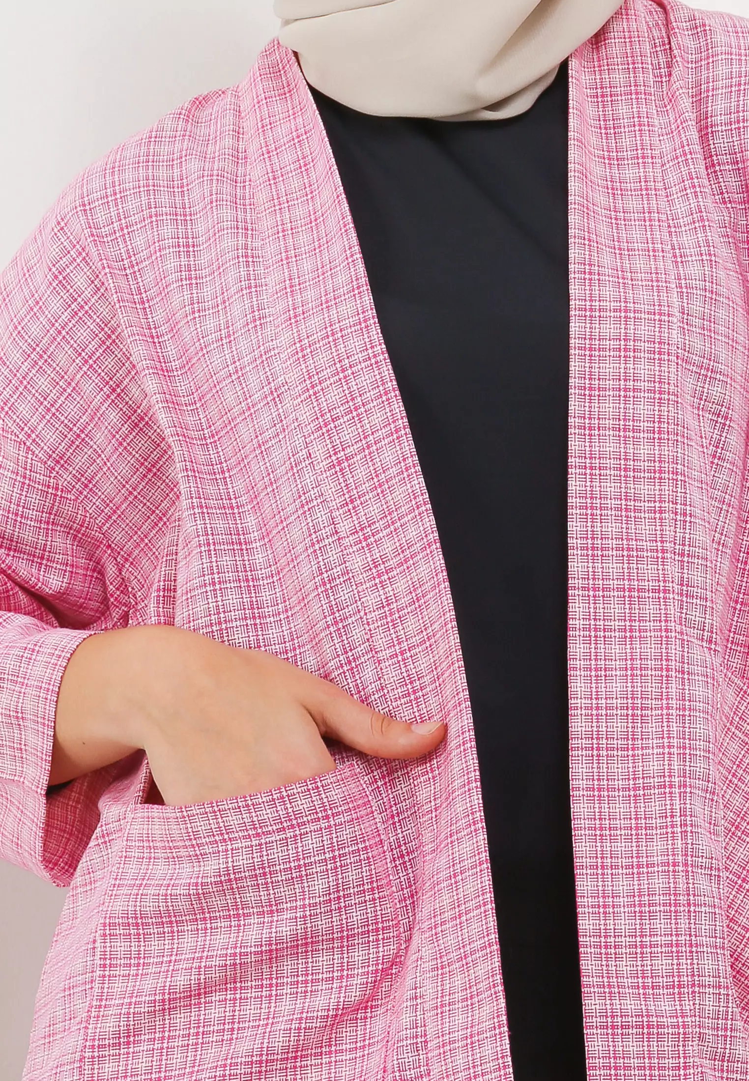 MFMW Ratatouille Outer Cardigan Fushia Motif Kotak
