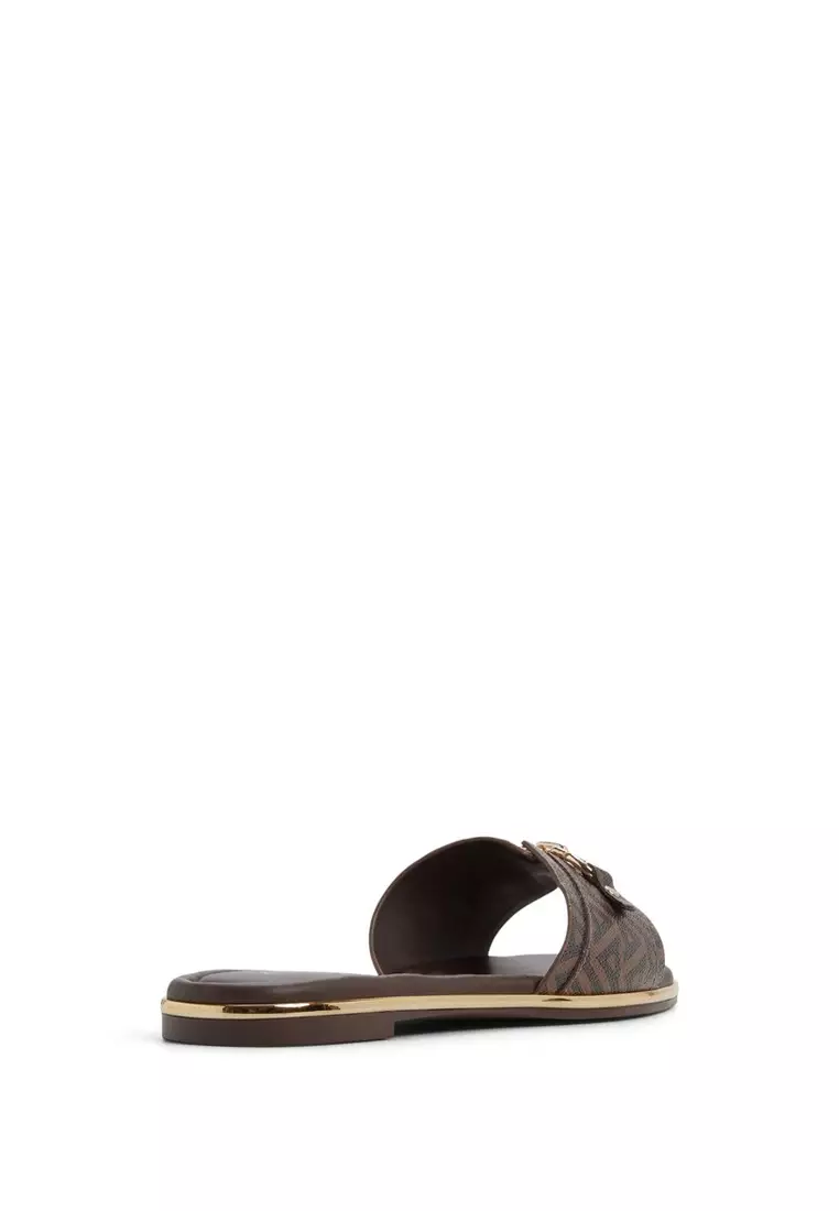 Alamassi Sandals