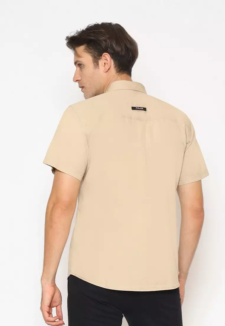 POLICE Kemeja Polos Cotton Twill Kantong Dua Mocca Regular Fit Pria