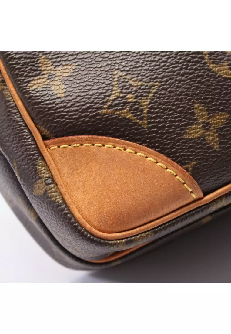 Pre-Loved Louis Vuitton Amazon monogram Shoulder bag PVC leather Brown