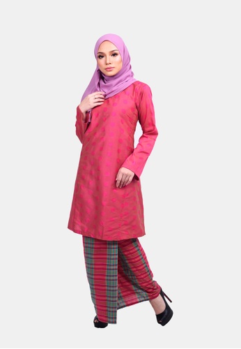 Asyura Kurung Riau from KAMDAR in Pink and Multi
