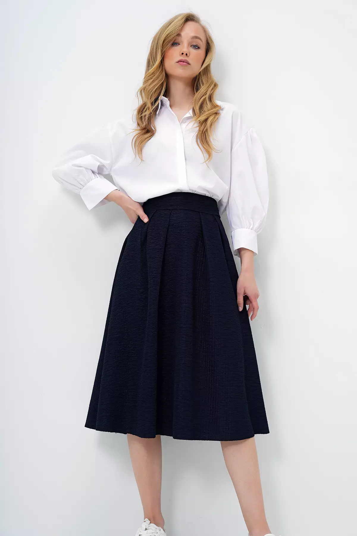 Women's Navy Blue High Waist Wide Belt Hidden Zipper Midi Length Textured Skirt Alc-X13473