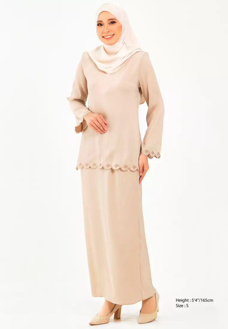 Gene Martino -Ziezie Kurung Modern