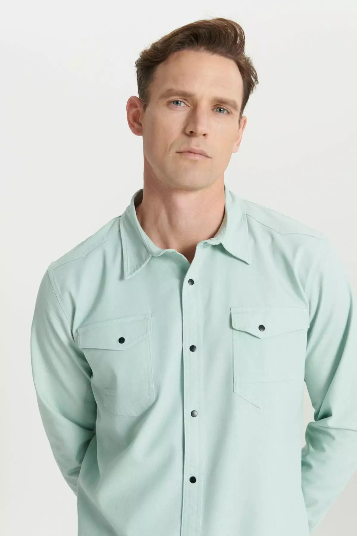 Slim Fit Buttoned Shirt