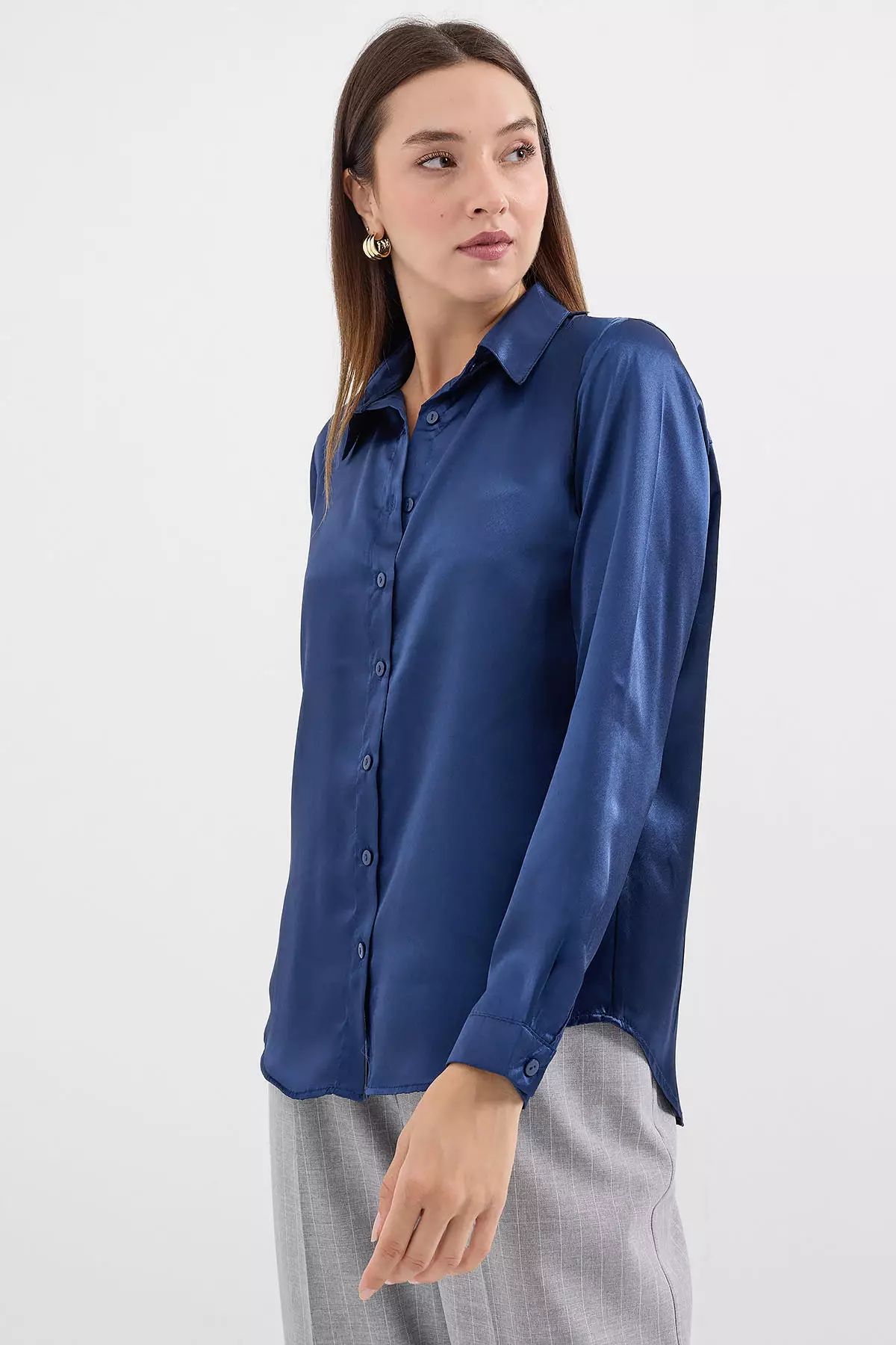Long Sleeves Collared Shirt