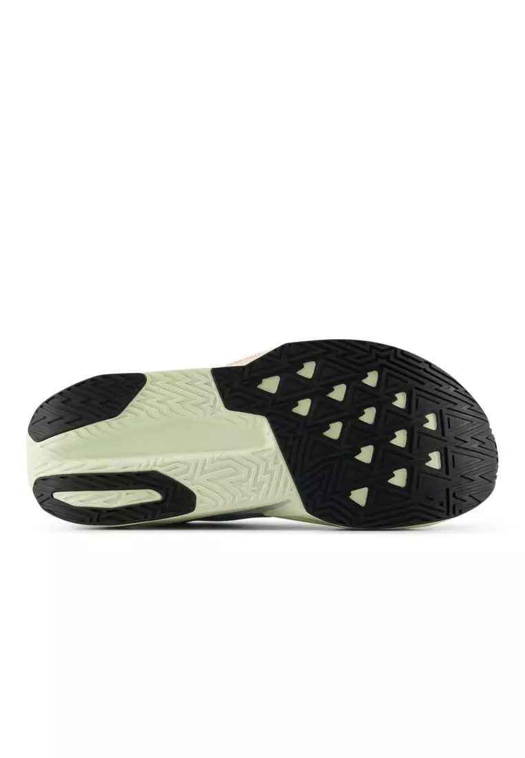 New Balance Men's FuelCell Rebel v5  - RAINCLOUD