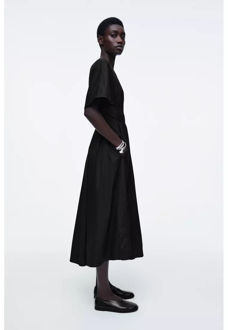 cos gathered open back midi dress GATHERED OPEN-BACK MIDI DRESS - BLACK