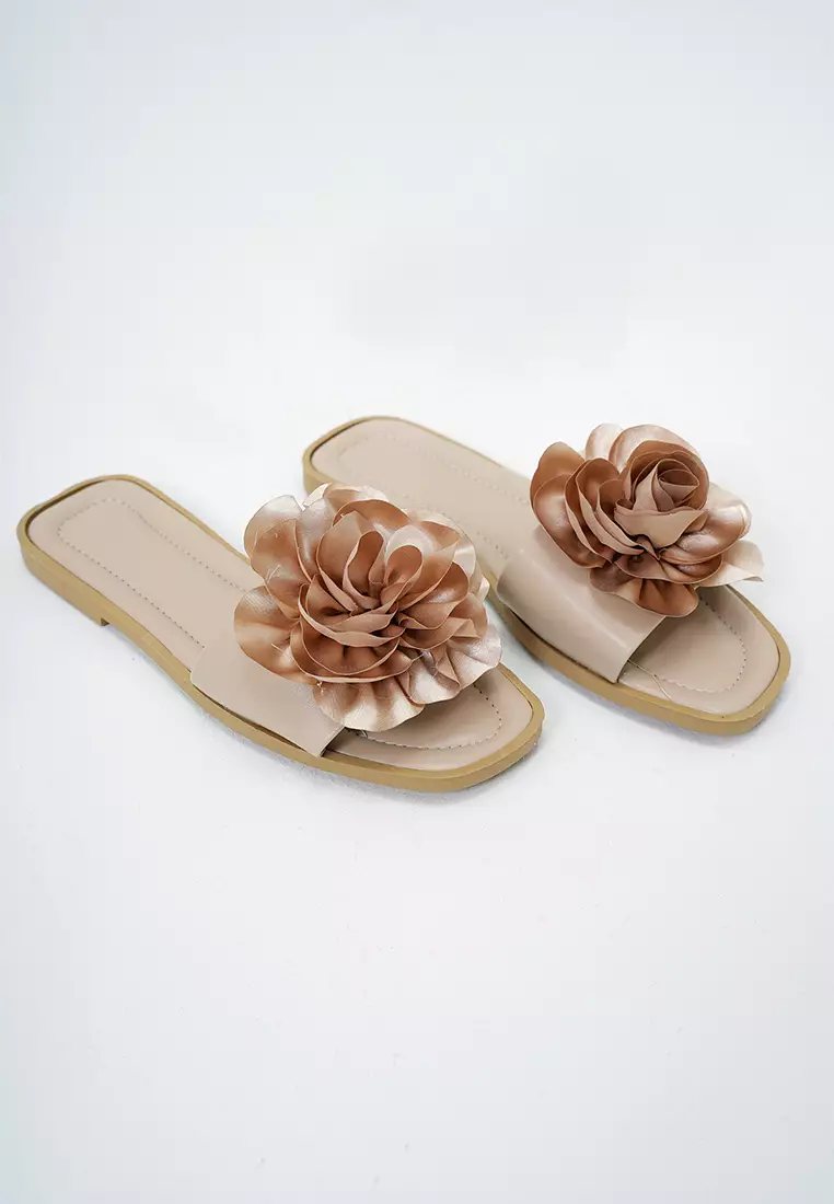 Flower Accessory Faux Leather Flat Slippers