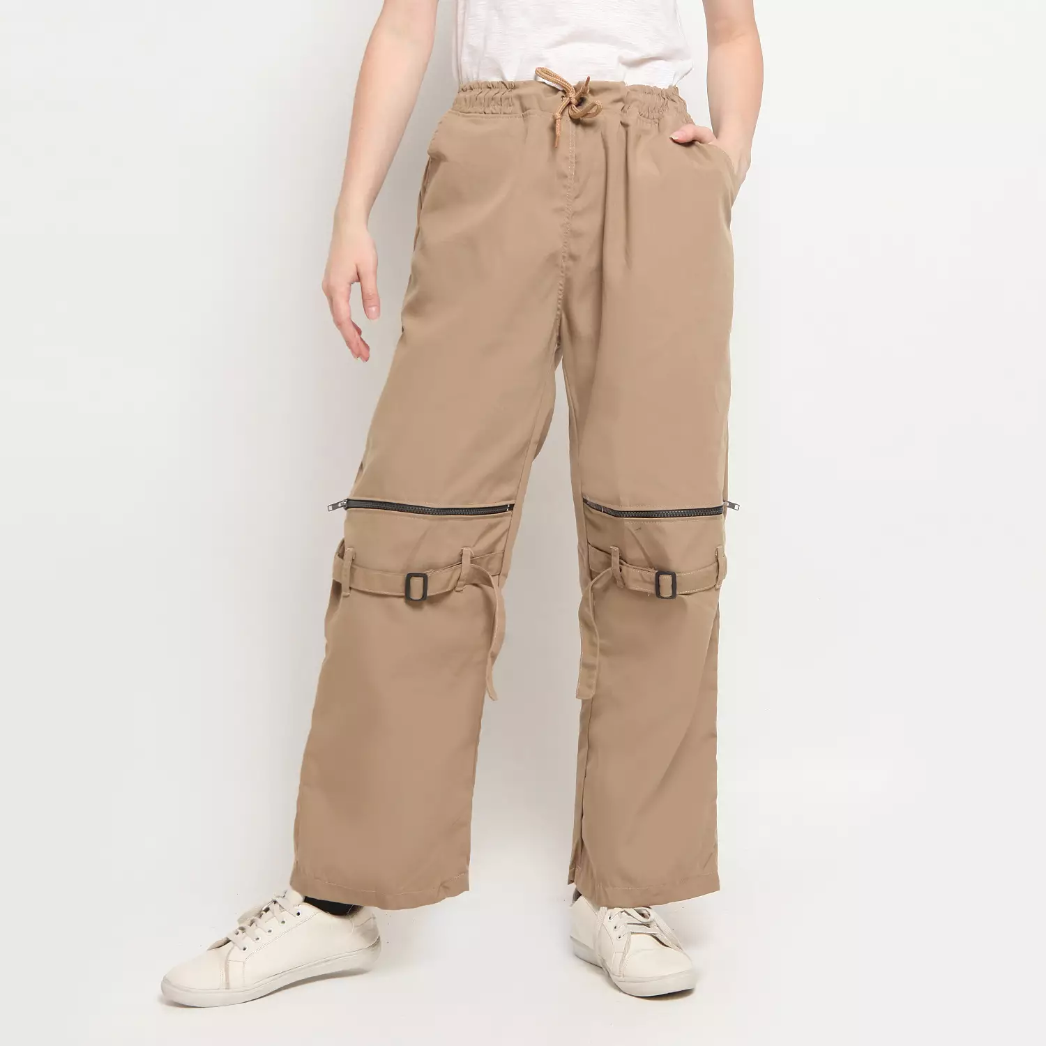 OKECHUKU Queen Celana Hypebeast Loose Fit Pants Streetwear Techwear Baggy Pants Wanita