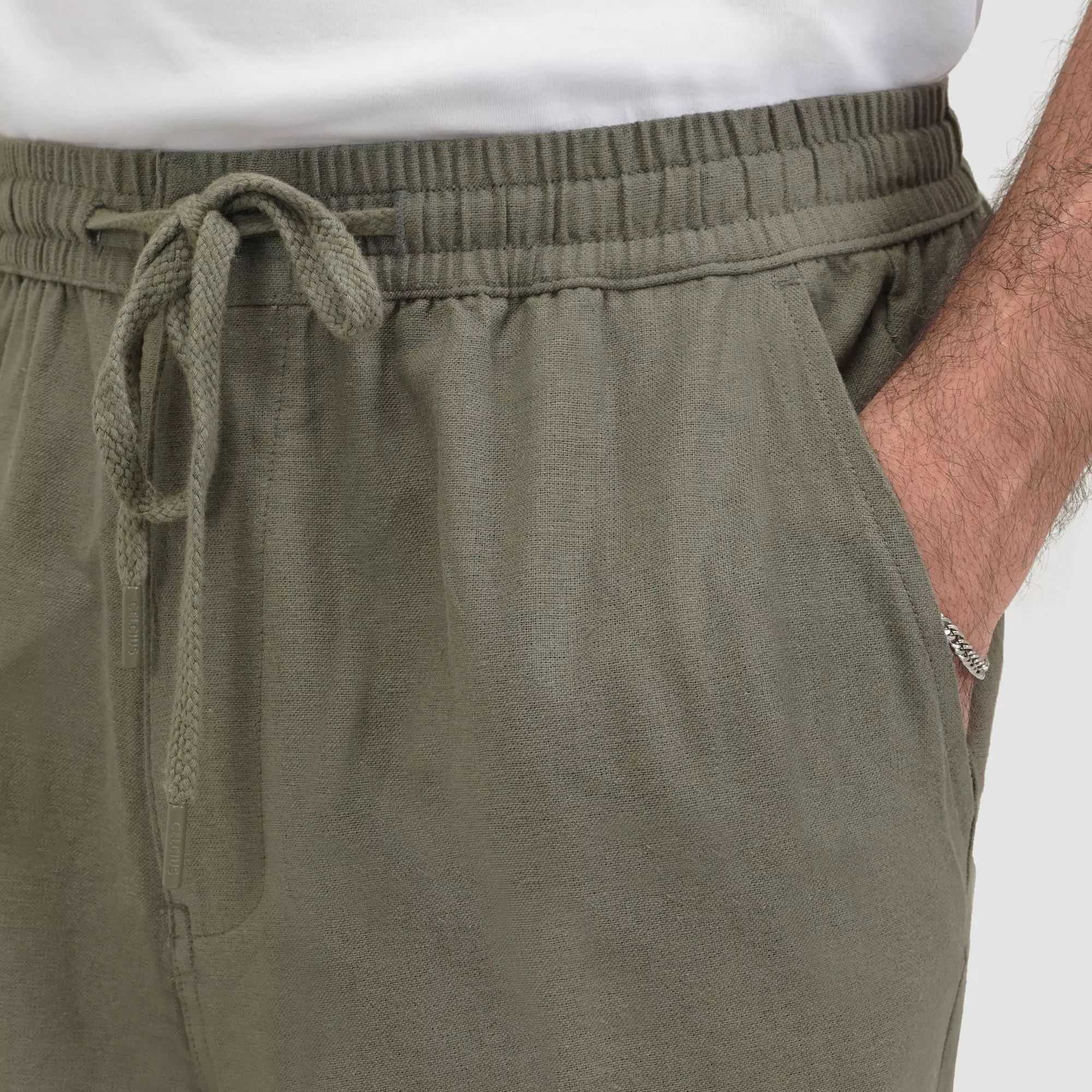 CELCIUS Celana Trousers Reguler Fit L03000714C Olive