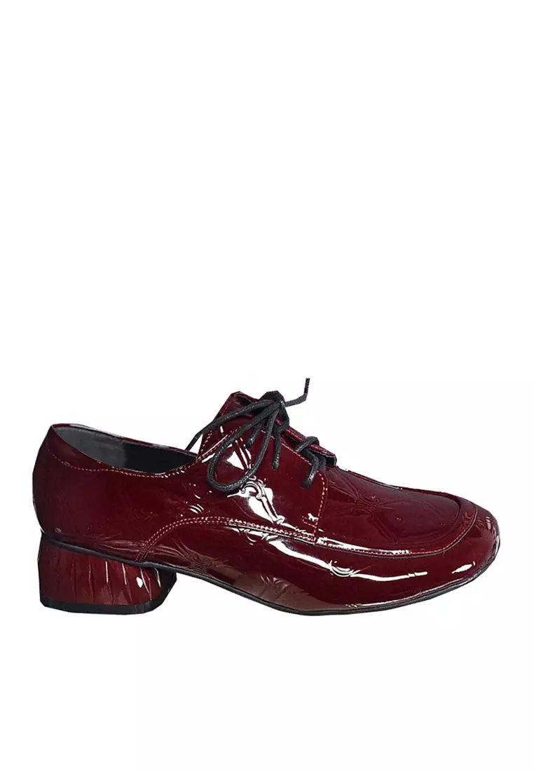 Maroon patent leather on sale shoes