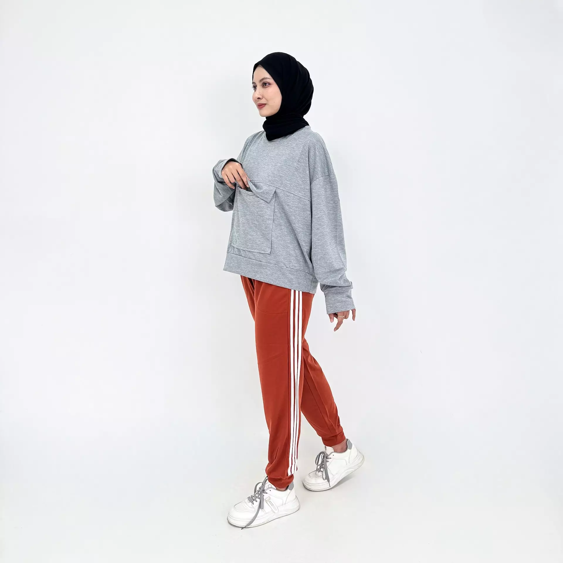 Raima Set Sporty Jogger Pants GREY TERACOTA Setelan Baju Olahraga Wanita