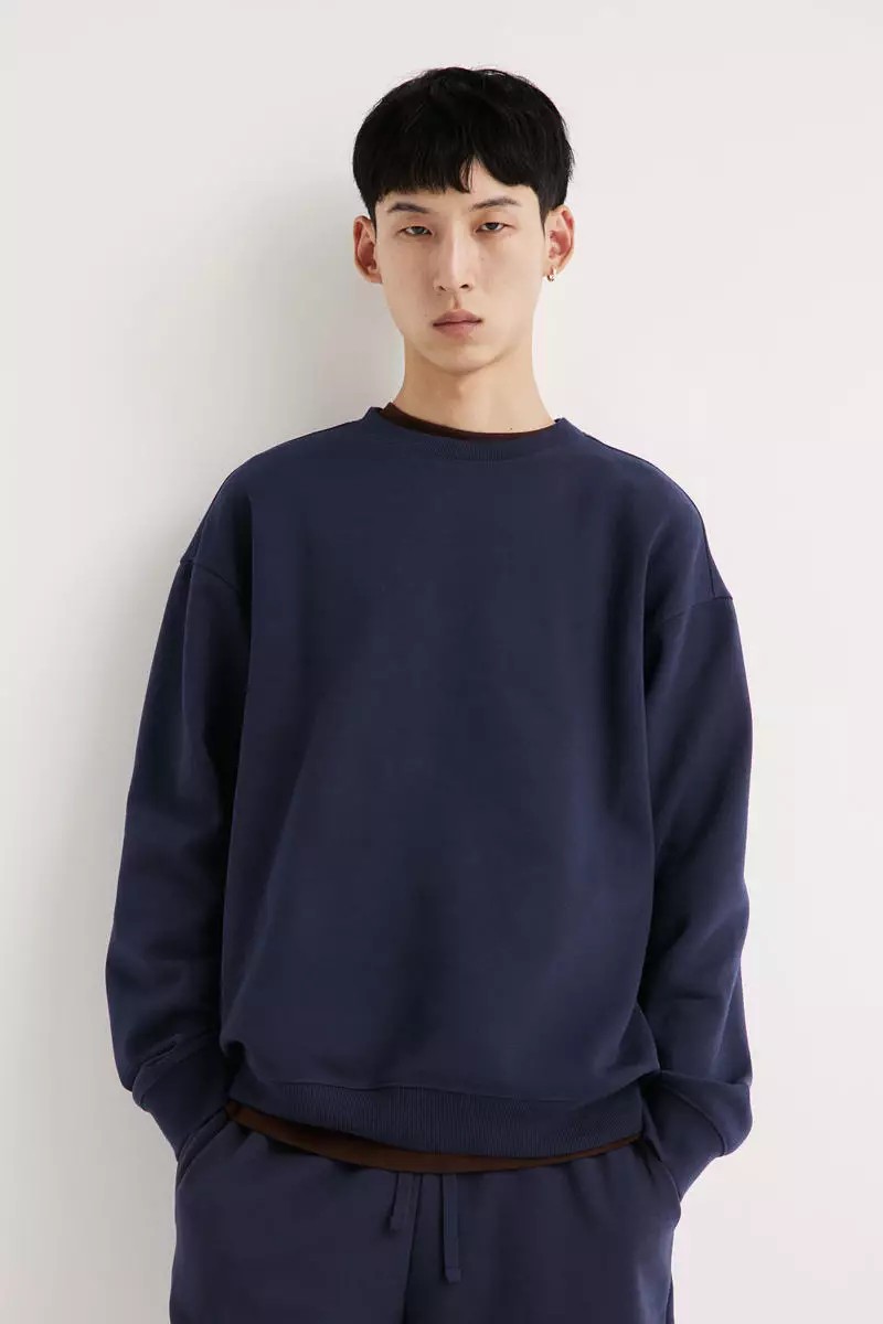 Loose fit sweatshirt best sale