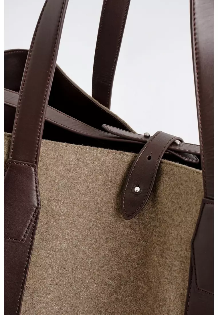 WEEKENDER OVERSIZED TOTE BAG - WOOL