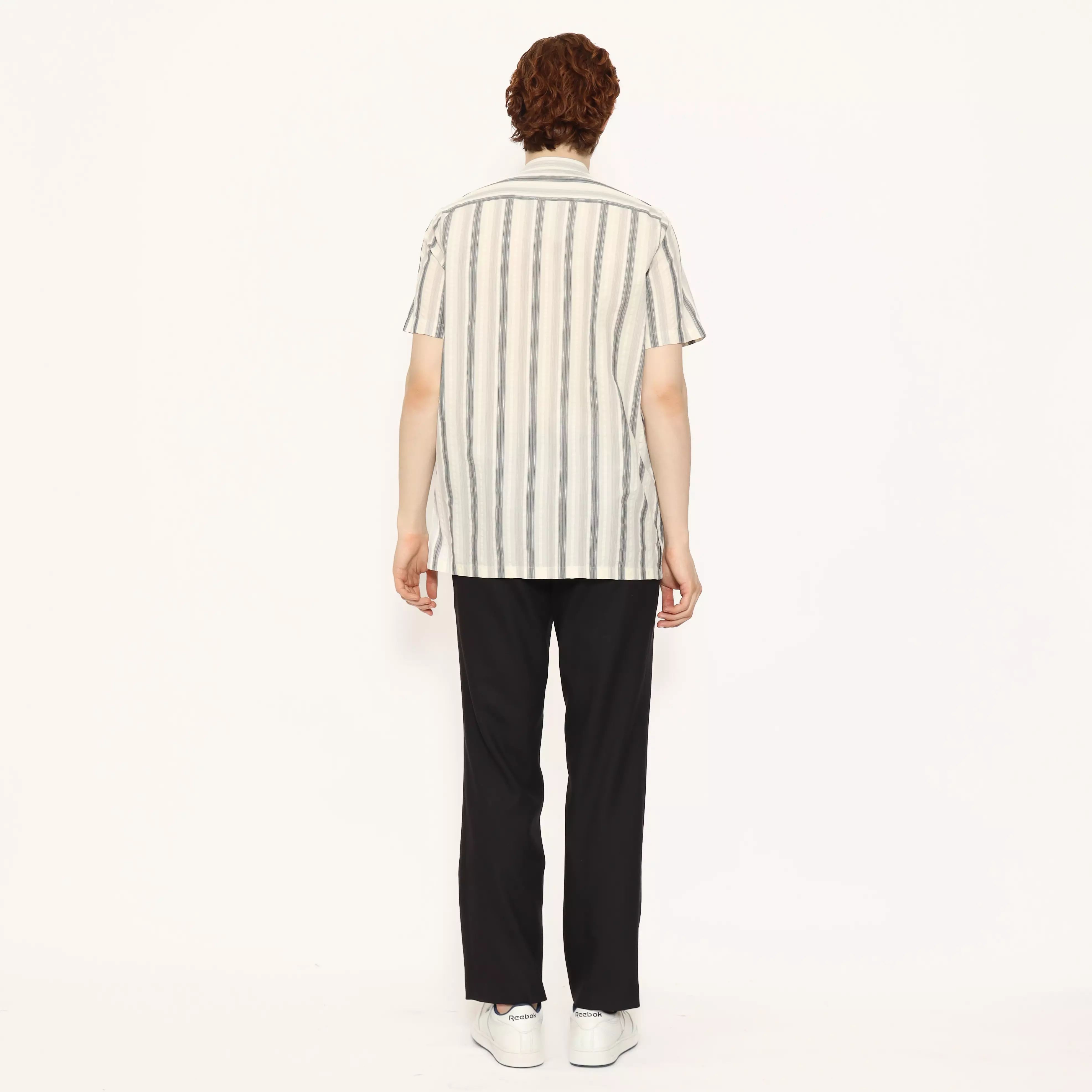 Lawell FLOYD-S Baju Koko Pria Lengan Pendek Short Regular Fit Motif Garis Sedang Warna White