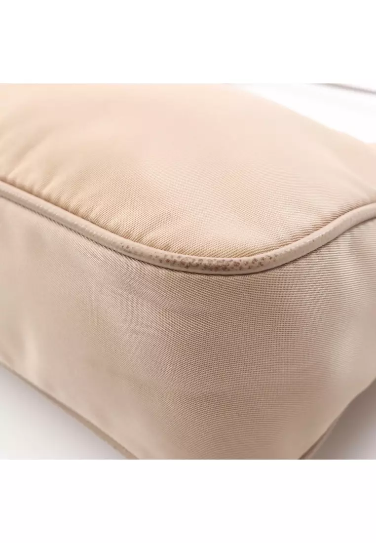 Pre-Loved Prada Re-Edition 2005 chain shoulder bag Nylon leather beige