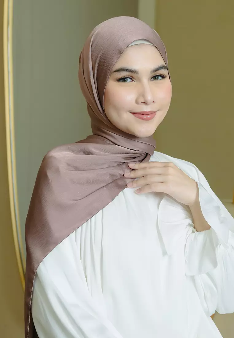Rayya Silk Eyelash Soft Brown