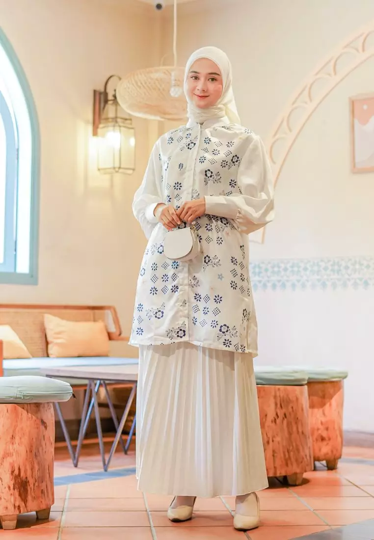 Azzura Tunik White