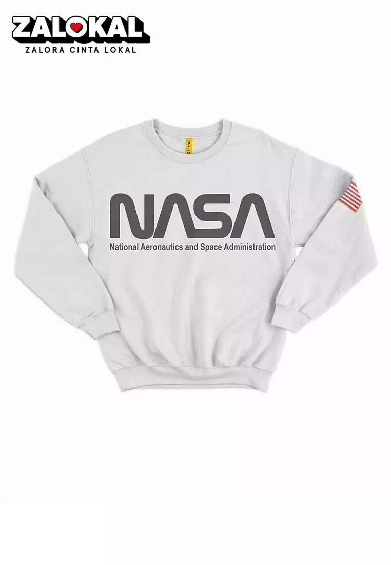 Harga crewneck nasa outlet